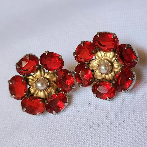 Vintage Sterling Silver Ruby Red Flower Gems Pearl Gold Tone Screw Back Earrings - Picture 1 of 6